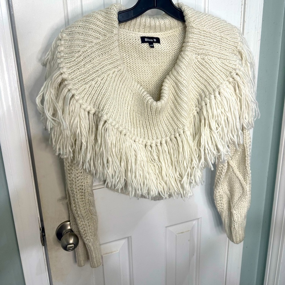Blue B. S/M Cream Fringe Sweater